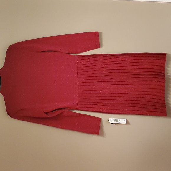 Red pleated knit sweater dress - Picture 4 of 7